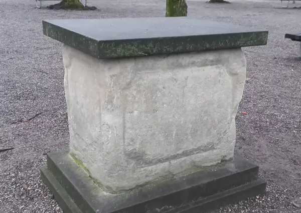 Gestohlenes Denkmal